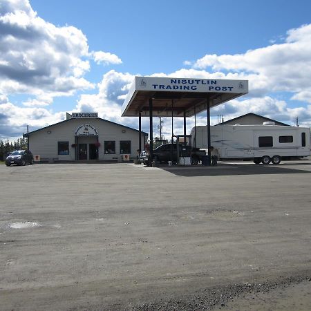 Nisutlin Trading Post Motel Teslin Buitenkant foto